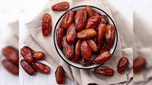 DATES (khajur)  